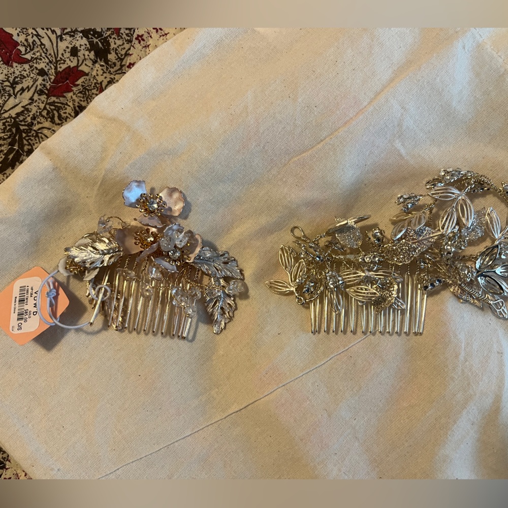 NWT Bridal decorative combs